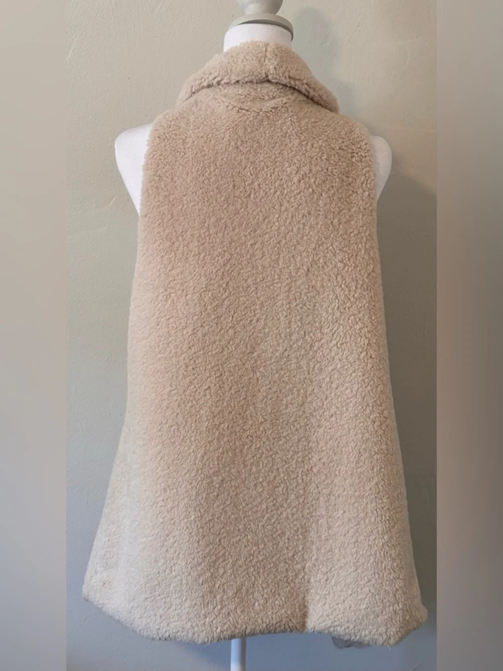 🌸 TCEC Cream Faux Shearling Open-Front Vest Women’s Size Large